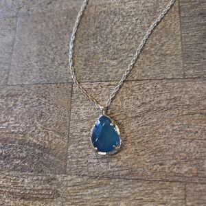 Elegant Blue Pendant Necklace